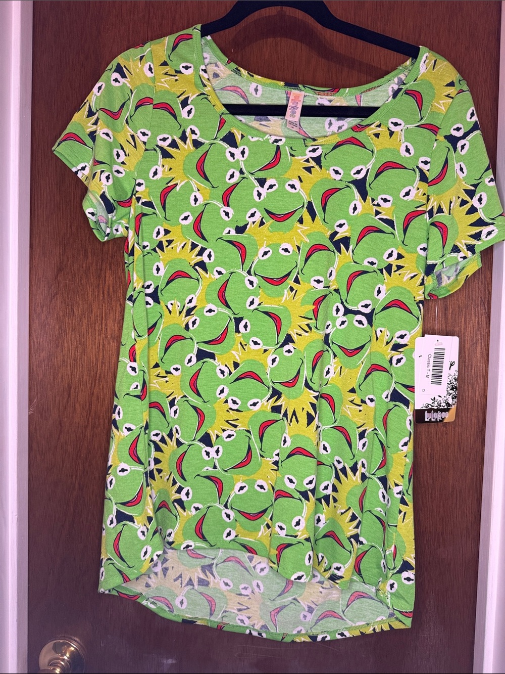 LuLaRoe Short Sleeve Tee in Bright Green Kermit Print